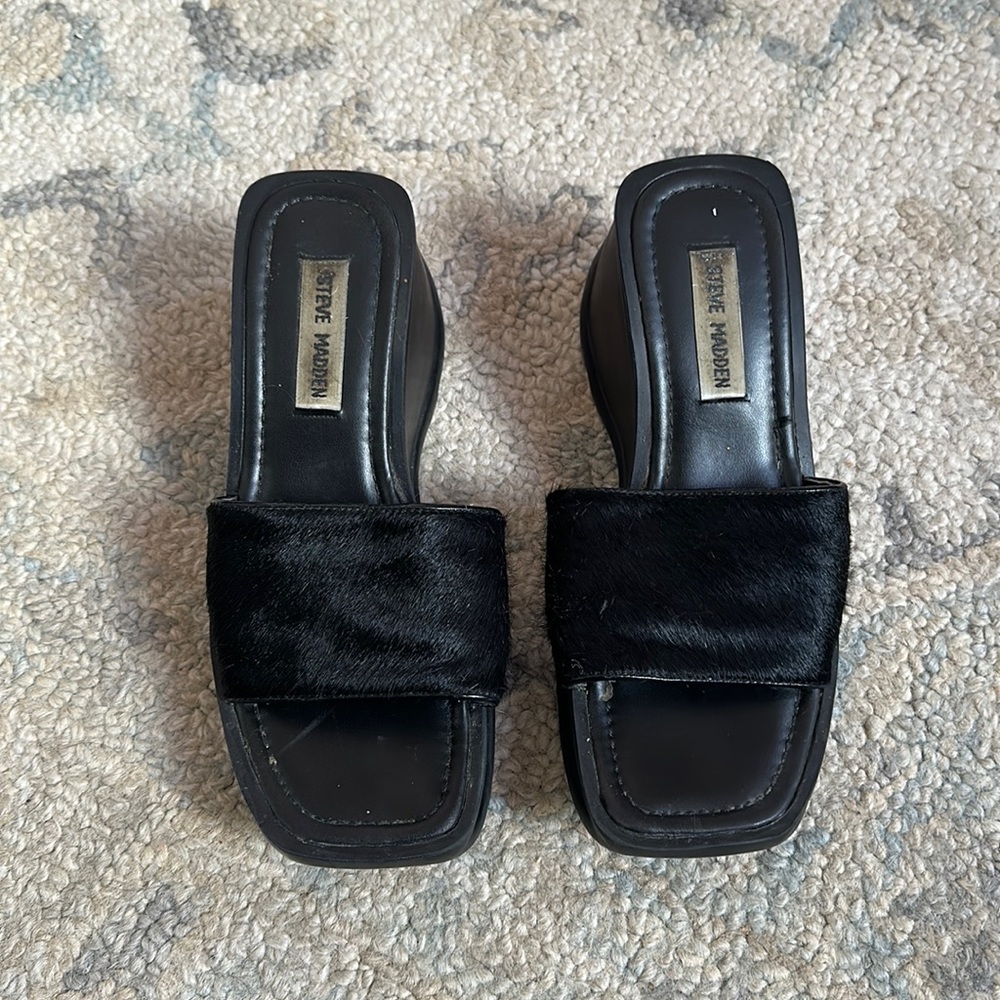 Excellent condition STEVE MADDEN Y2K platform sandals with horsehair strap